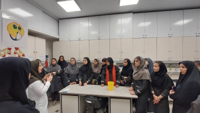 بازدید گروه اول دانش آموزان پژوهش سرای تهرانی مقدم از پژوهشگاه ابن سینا