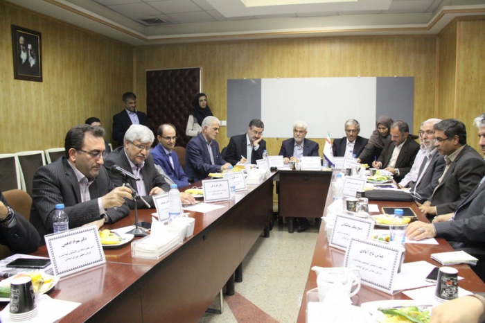 جلسه بازدید اعضای کمیسیون بهداشت و درمان مجلس شورای اسلامی از پژوهشگاه ابن سینا